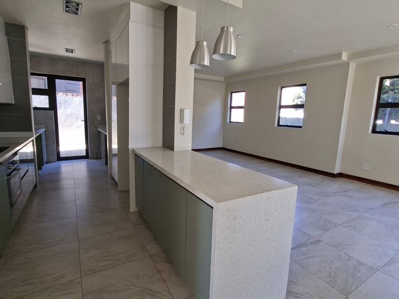 Sophisticated Bedfordview Living with Style, Space & Security - Photo 1