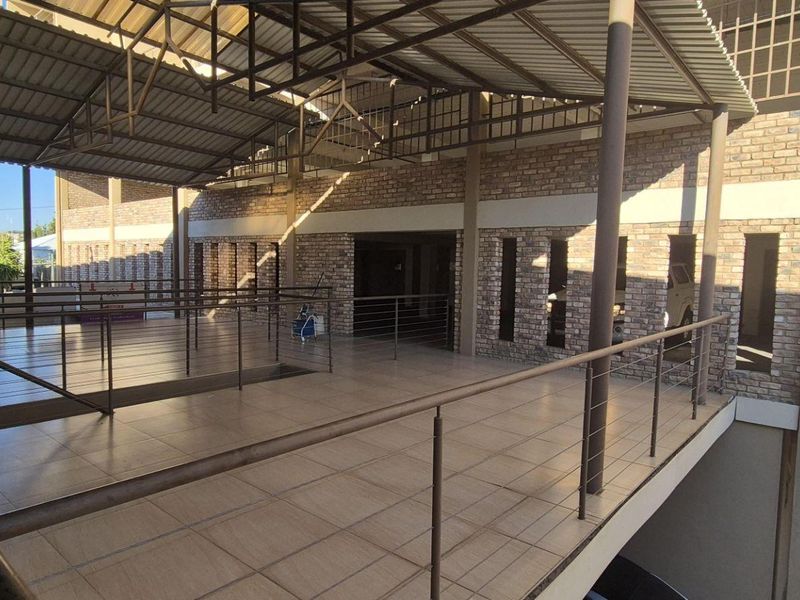 ​FOR SALE - Prime Office Opportunity in City View – Windhoek West - Photo 5