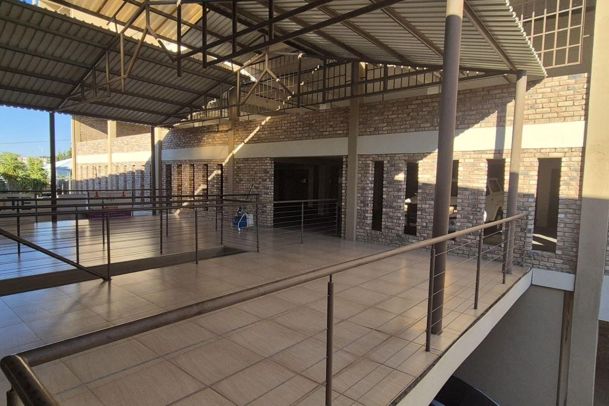 ​FOR SALE - Prime Office Opportunity in City View – Windhoek West - Photo 5