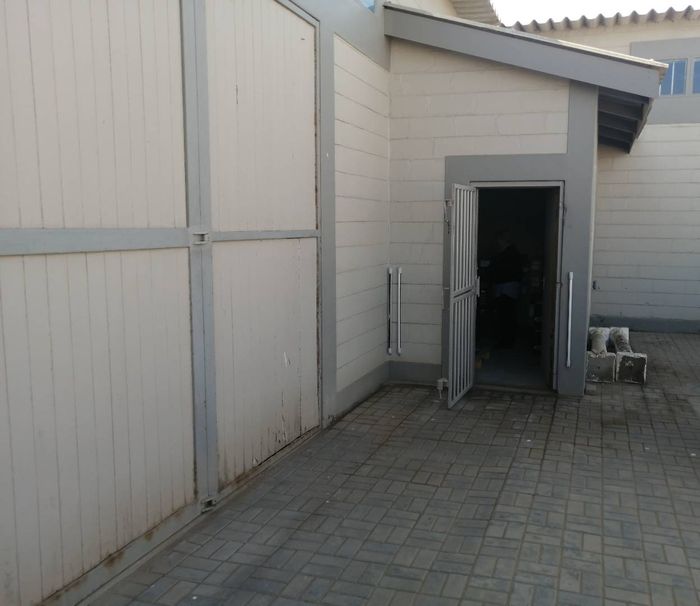 Property #2284823, Retail Sold in Swakopmund Industrial