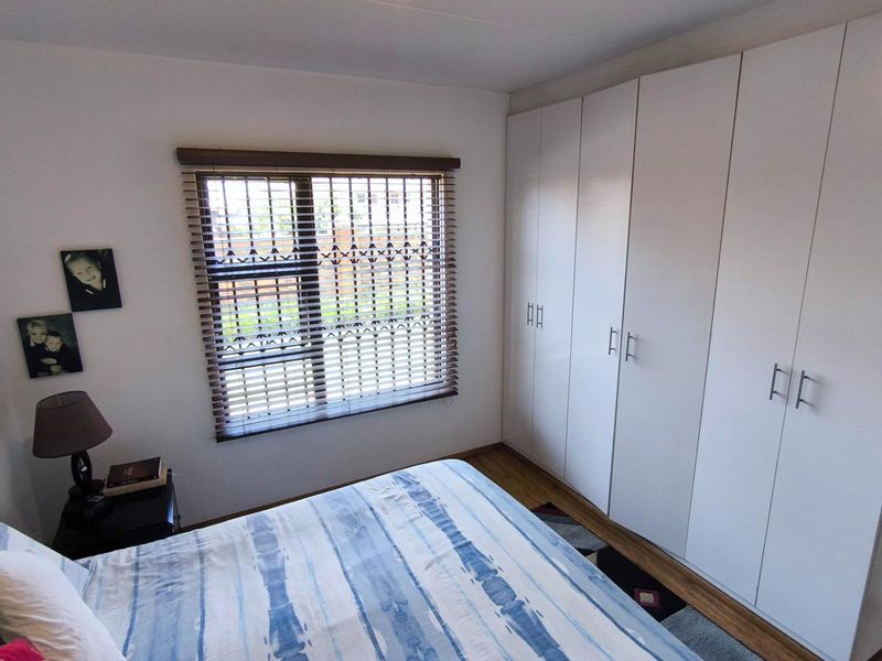 Ground Floor Unit! - Photo 8