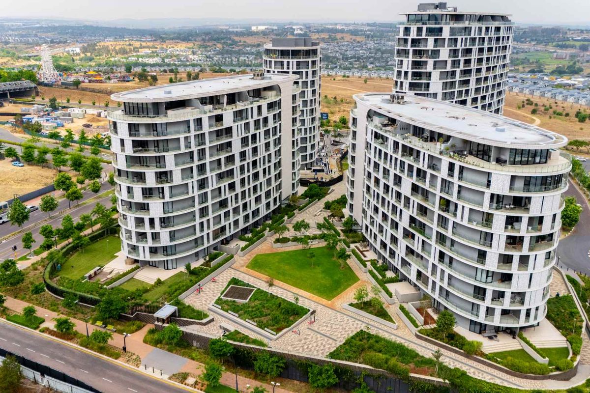 Luxurious one bedroom apartment for sale at Ellipse Waterfall - Photo 4