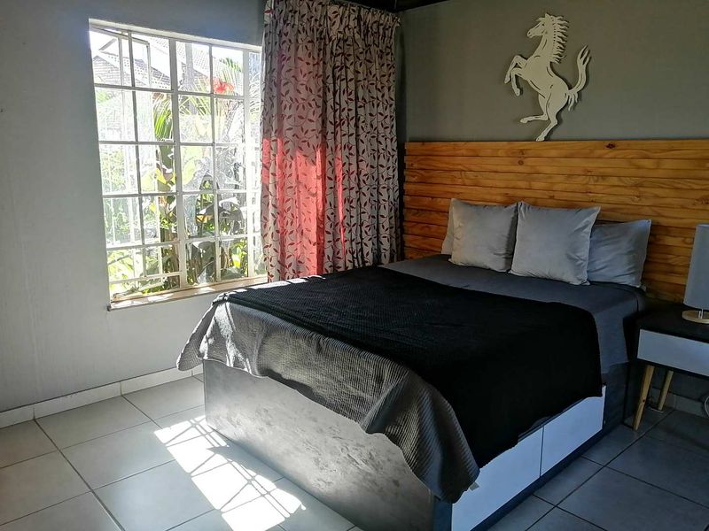 Stunning cluster in secure estate - Photo 10