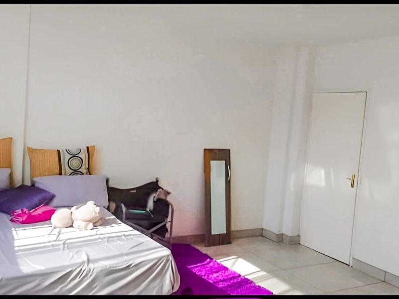 2-Bedroom Flat for Sale in Pietermaritzburg Central - Photo 5