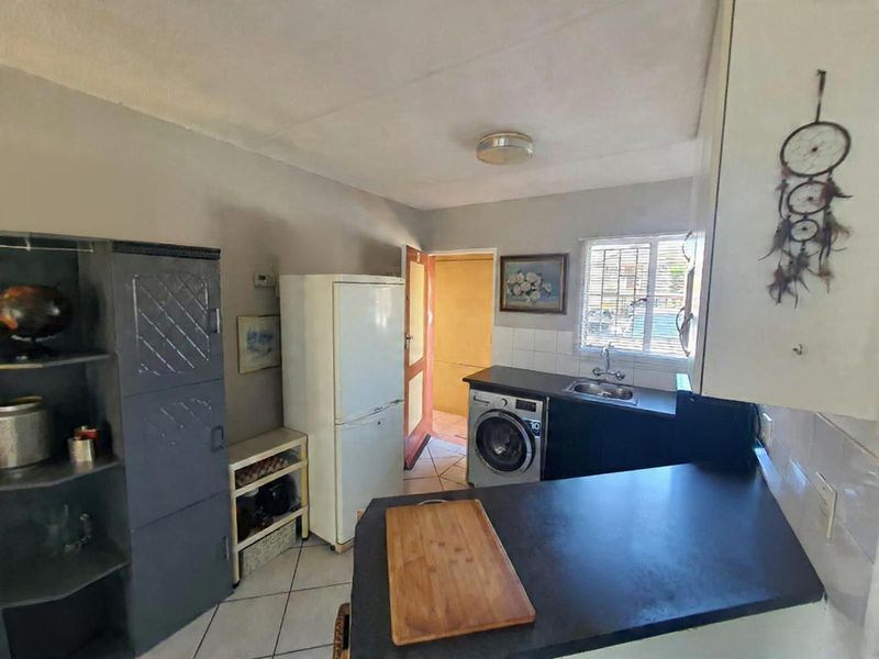 Townhouse - Investment Opportunity - Photo 3