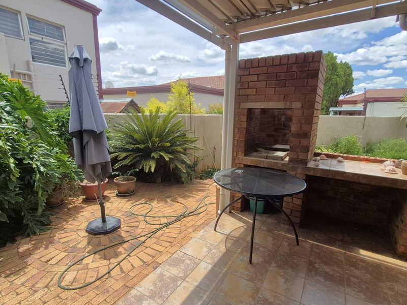 Charming 2 Bed 2 Bath Cluster Little Falls - Photo 3