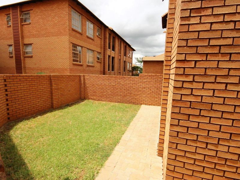 Perfect 2Bedroom Ground Floor Apartment!! - Photo 10