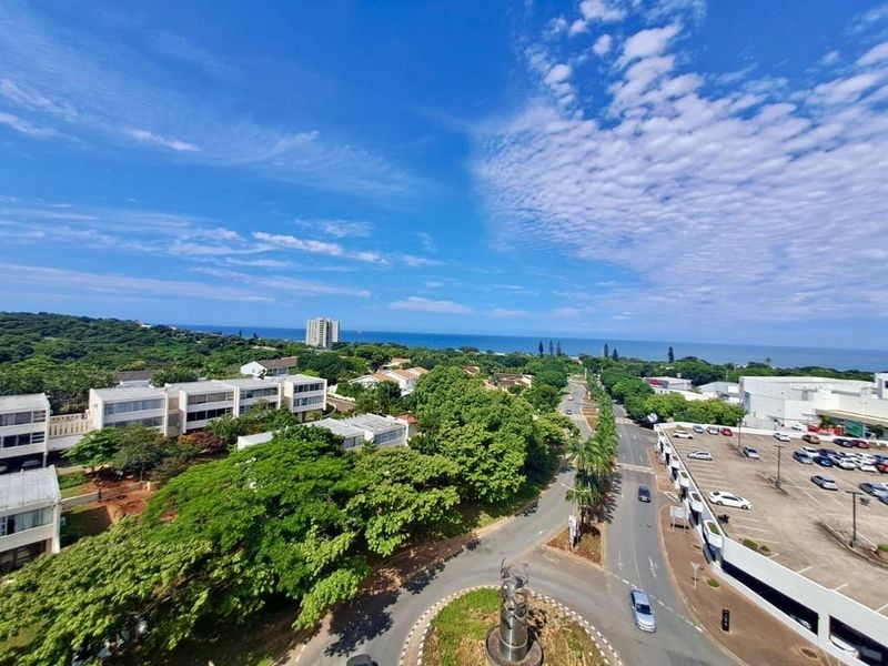 Hendra - Luxury Fully Furnished 2-Bedroom Apartment To Let | La Lucia - Photo 2