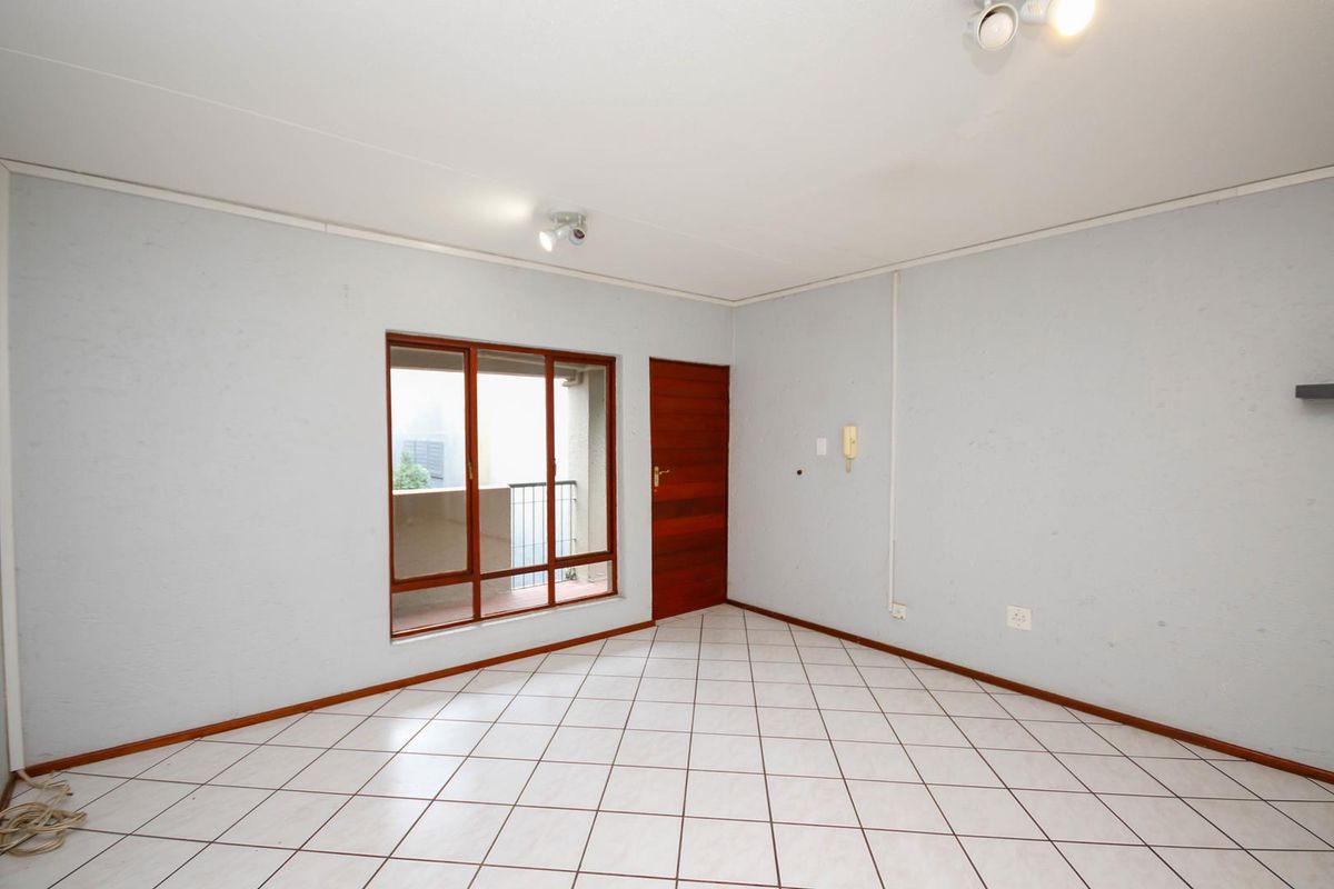 1 bedroom Apartment in Morningside, Sandton - Photo 2