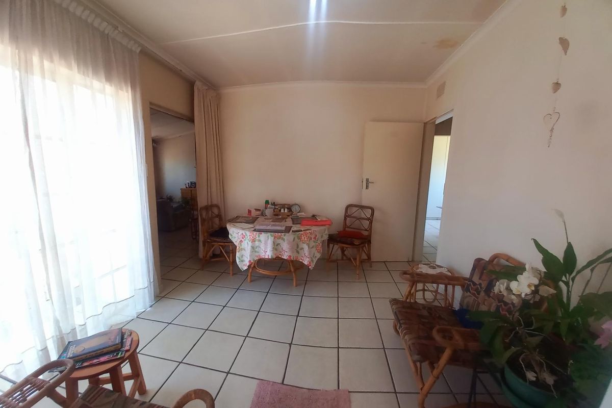 A SPACIOUS HOUSE - Photo 5