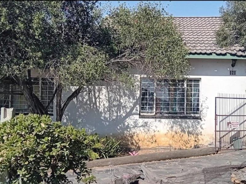 Renovators dream - Photo 10