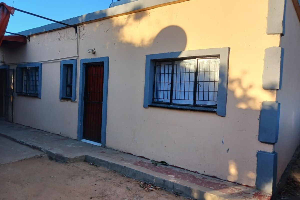 Property Investment - Photo 3