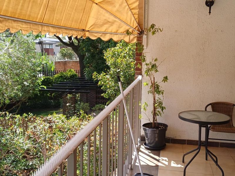 2  BED APARTMENT BENMORE GARDENS - Photo 6