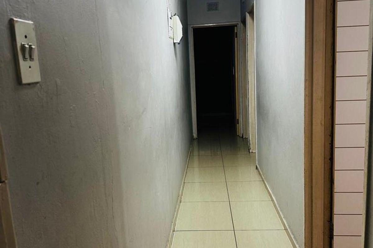 Your Esikhawini Gem Awaits — Space, Style & Easy Living! - Photo 4