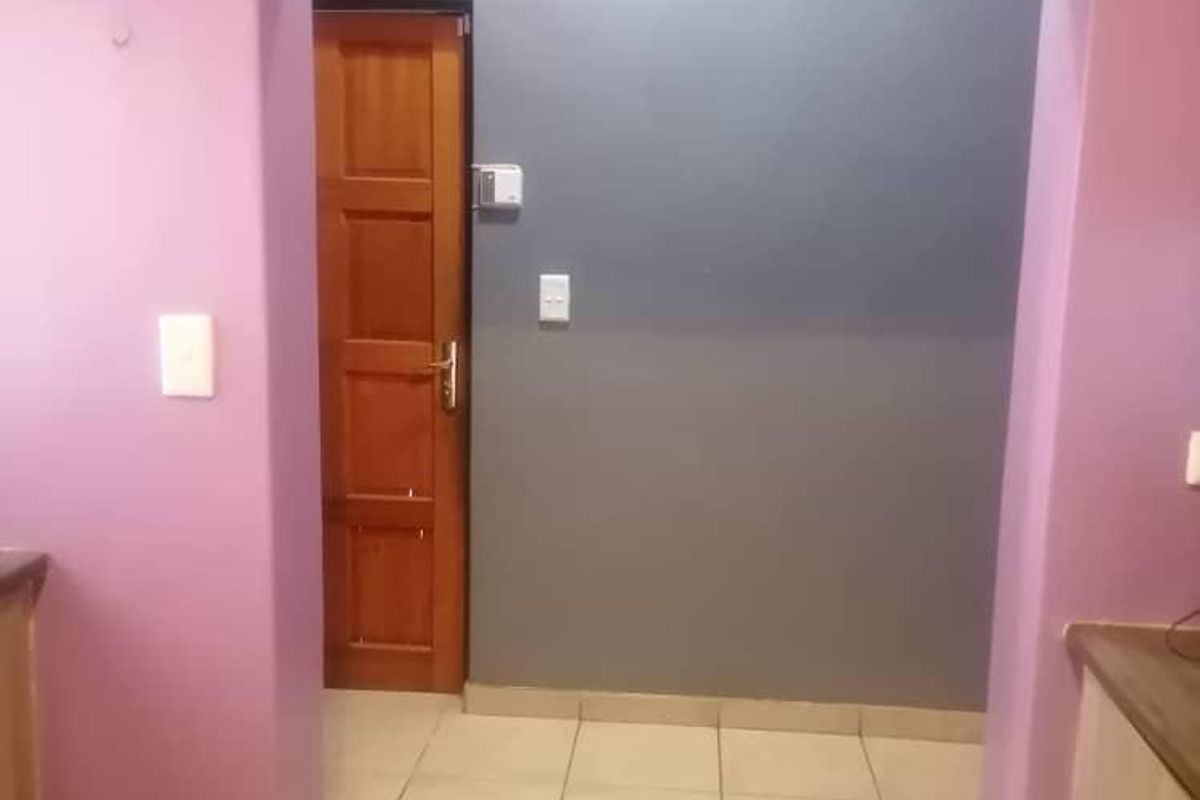 FREESTANDING 3-BEDROOM HOME | TENANT IN PLACE | STRONG VALUE - Photo 3