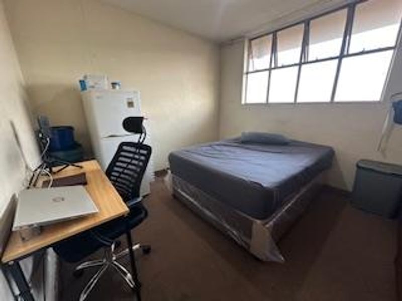 Value & Location: Spacious 2-Bed in Pretoria Central - Photo 6