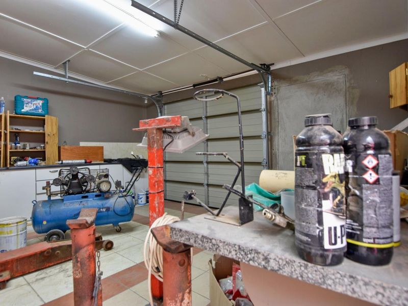 Industrial Area, Swakopmund:  Warehouse is for Sale - Photo 8