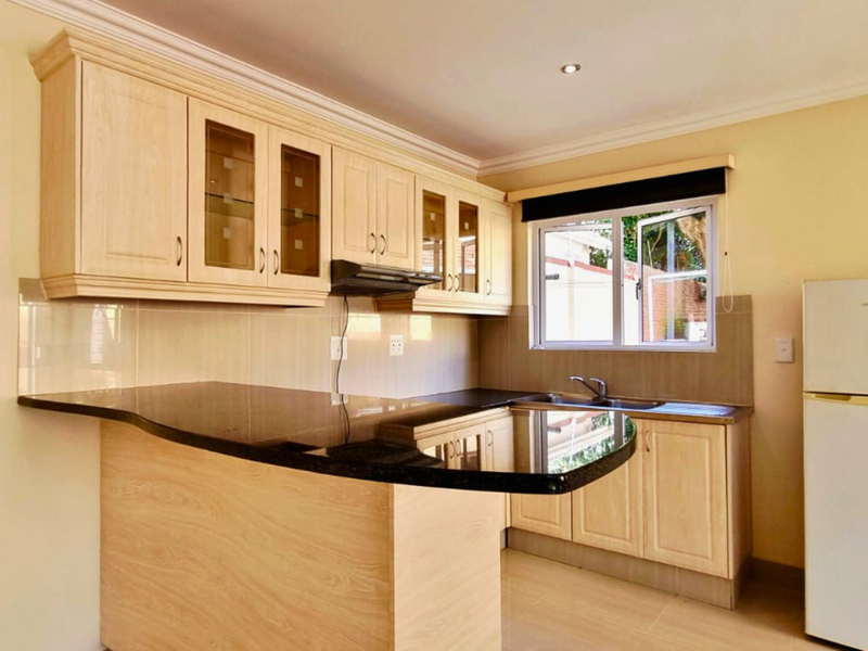 Standalone Office to Let in Durban North - Photo 5