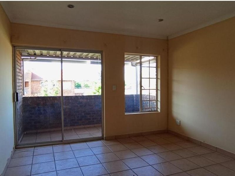 2 Bedroom Apartment For Sale In Clarina - Photo 4