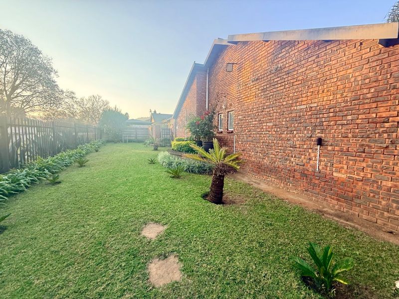 3 Bedroom Townhouse for Sale in Vryheid - Photo 3