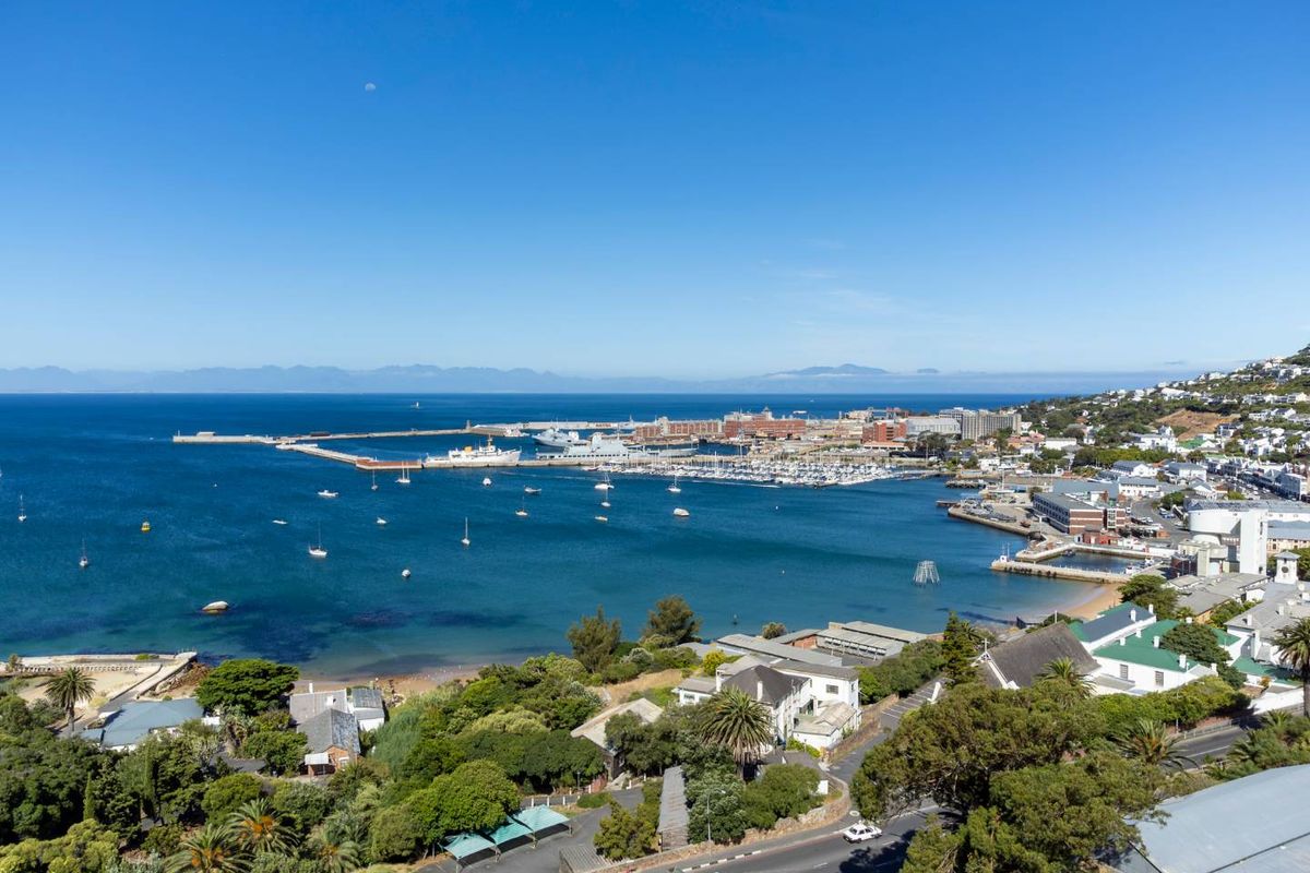 Marina Views - Modern Coastal Living - Photo 2