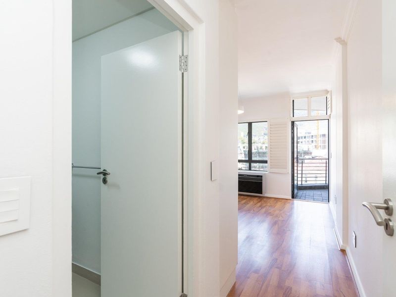 Great Value City Centre Apartment - Photo 9