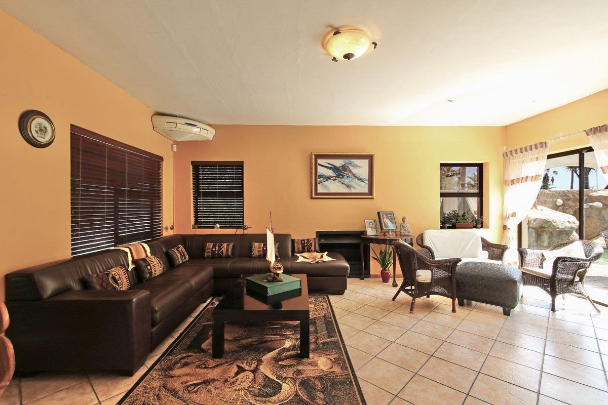 Magnificent and spacious family home - Photo 5