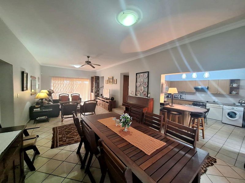 "Escape & Unwind: Gorgeous Leeupoort Home with Stunning Vistas!" - Photo 5