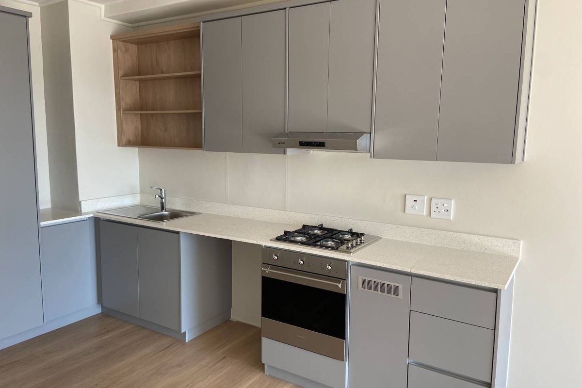 Secure 2 Bedroom Apartment – Simons Town - Photo 4