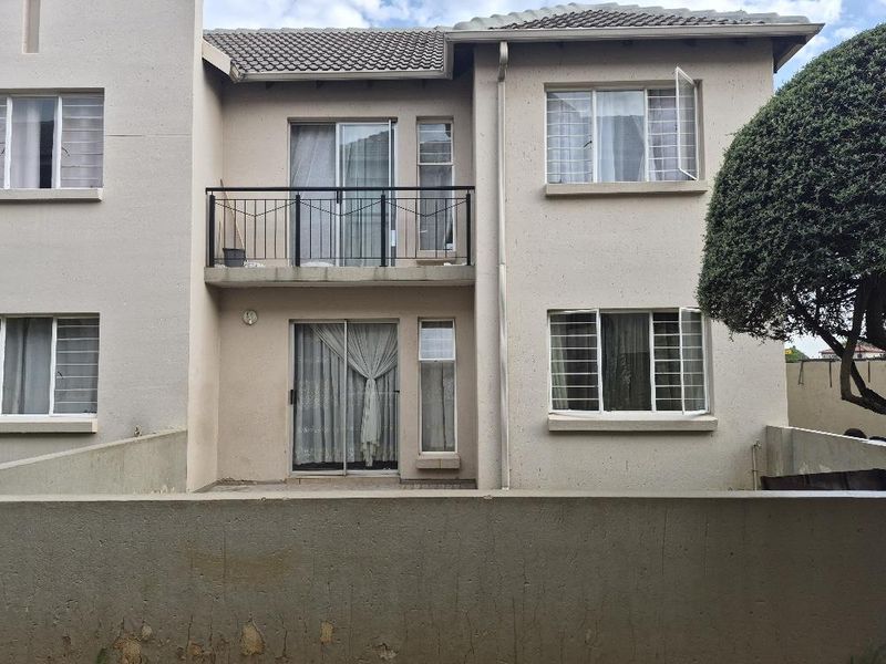 Charming ground floor apartment - Photo 2