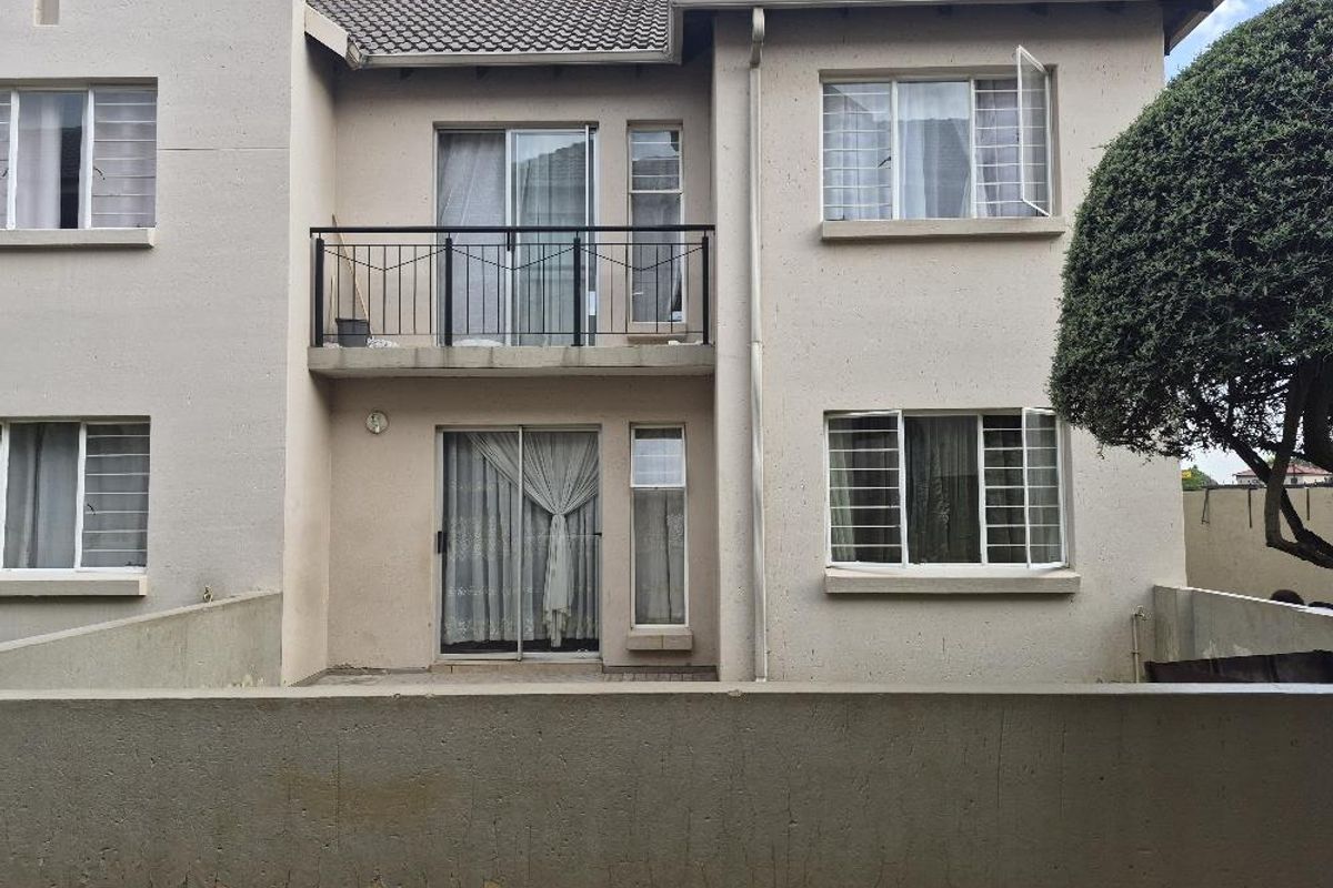 Charming ground floor apartment - Photo 2