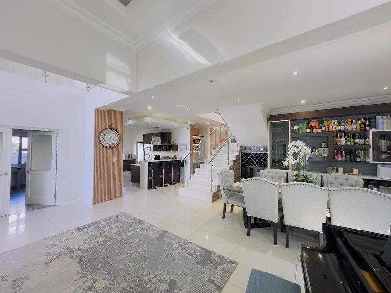 4 Luxurious Bedroom House for Sale in Blue Valley Golf Estate - Photo 10