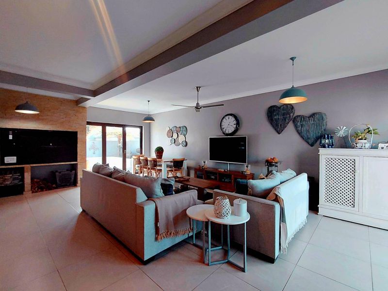 Comfortable Living in a Secure Complex with Great Amenities - Photo 3