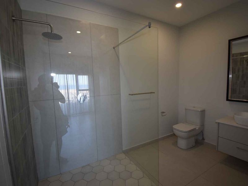 Wake Up to the Waves - Photo 5