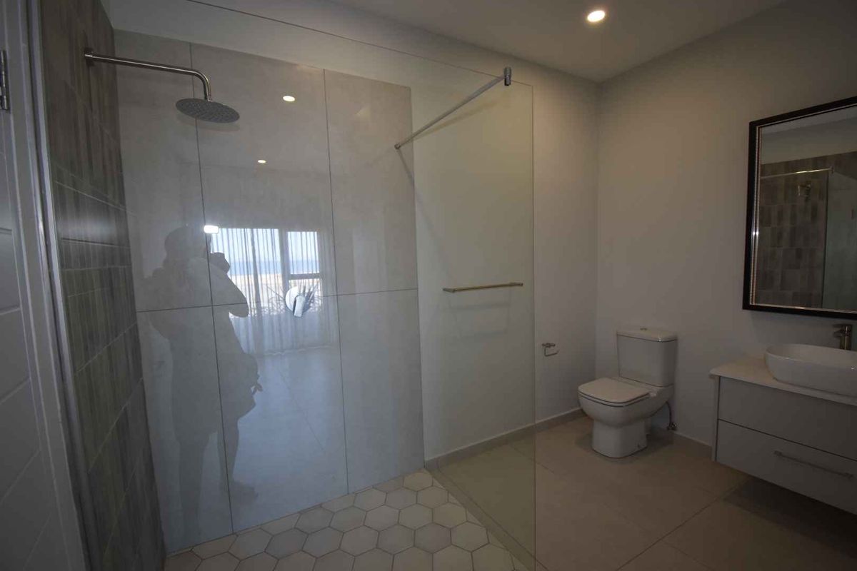 Wake Up to the Waves - Photo 5