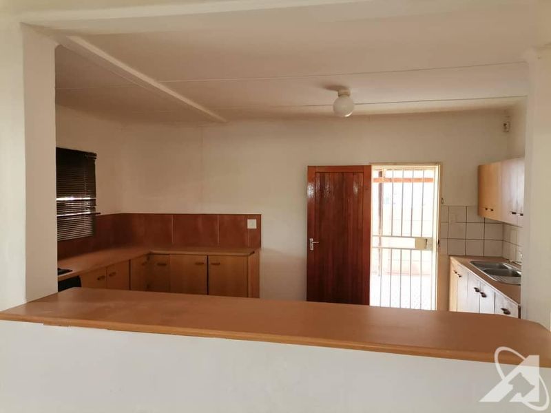 Freestanding House For Sale In Ondangwa Extension No 2 - Photo 9