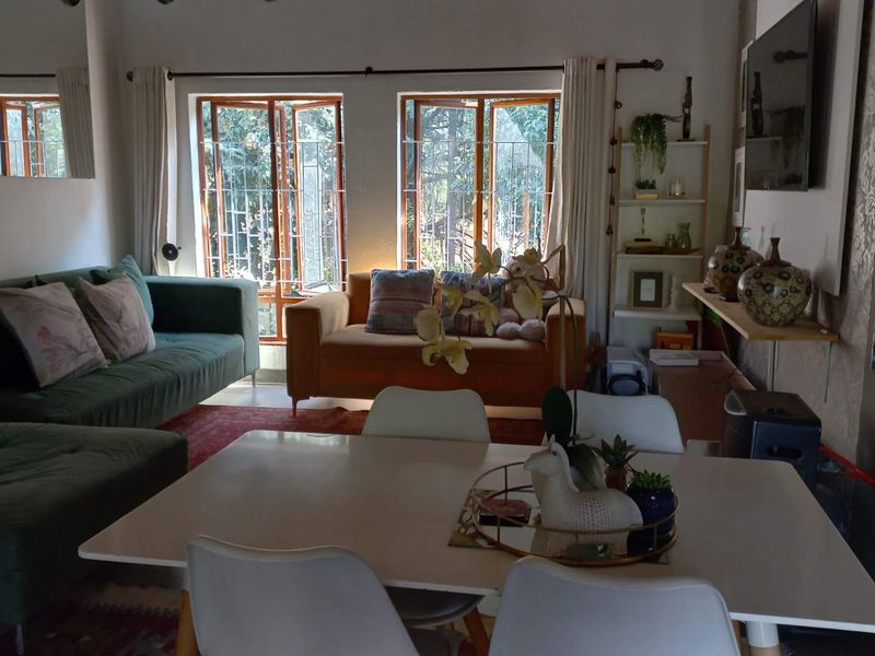 Spacious 3 Bed, 2 Bath Apartment - Paulshof - Photo 4