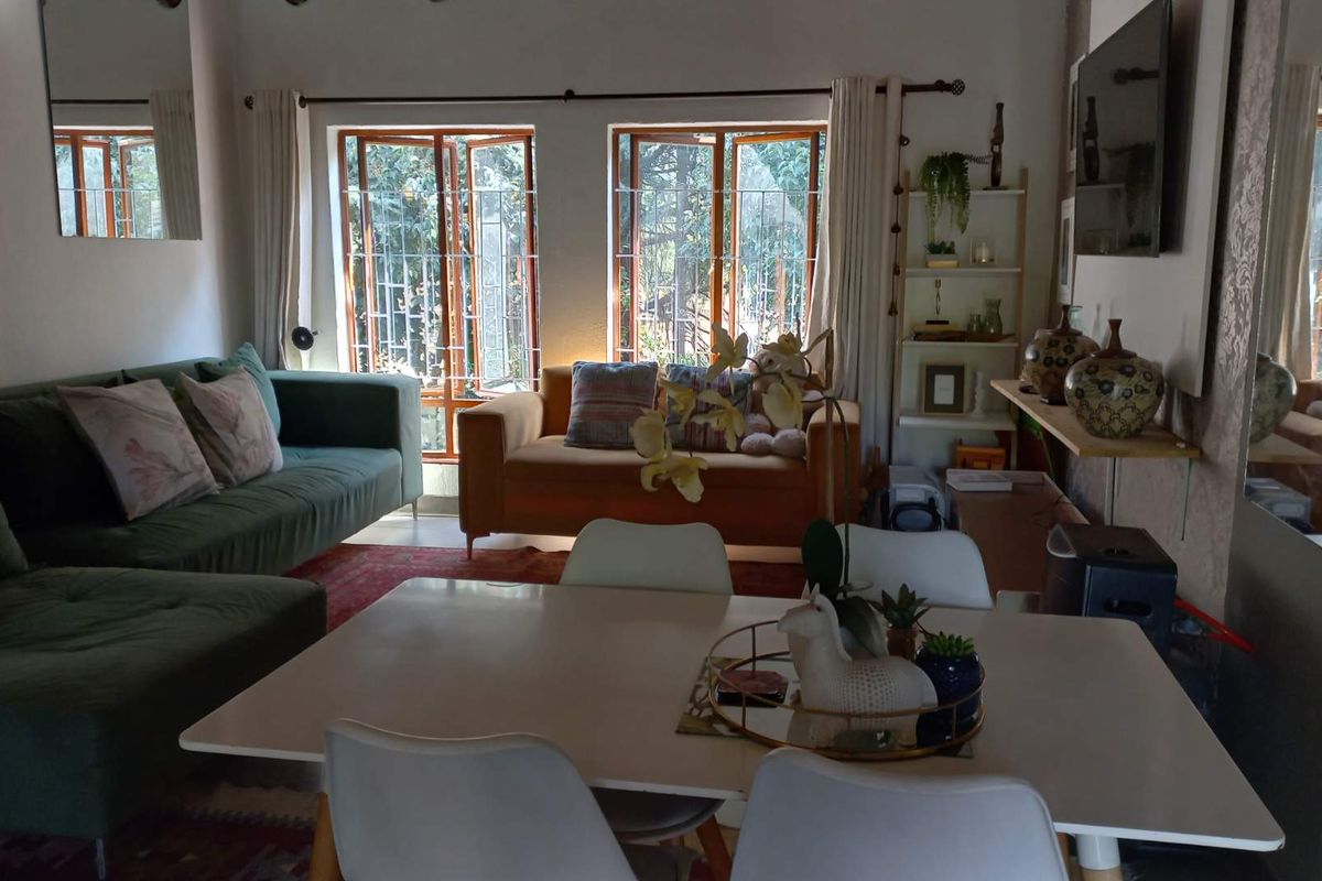 Spacious 3 Bed, 2 Bath Apartment - Paulshof - Photo 4