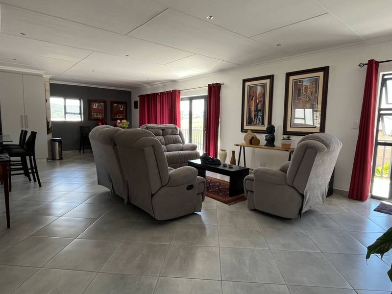 Retreat to Relaxation: Scenic Views & Spacious Living! - Photo 10