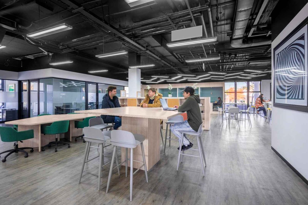 Find office space in Spaces Menlyn Maine for 5 persons with everything taken care of. - Photo 4