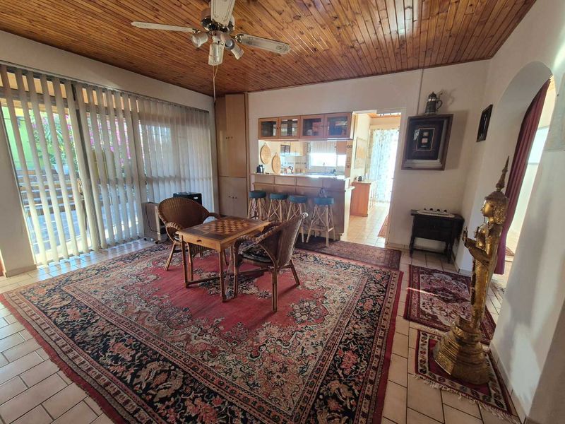 Eros Park Family Home - Photo 2