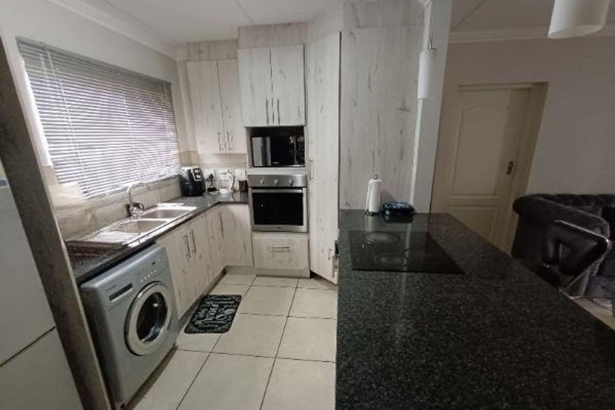 AMBERFIELD - THE HUTTON - 2 BEDROOMS - 2 BATHROOMS - Photo 5