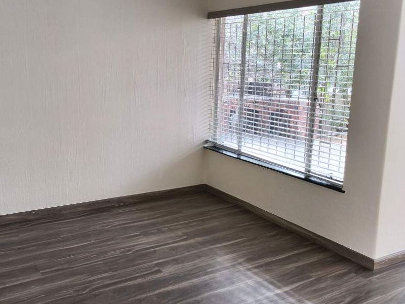 Spacious 3 Bedroom Duplex to rent in Bryanston West - Photo 8