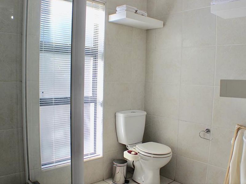 SPACIOUS  EXECUTIVE 2 BED 2 BATH FULLY FURNISHED TOWNHOUSE MORNINGSIDE - Photo 10