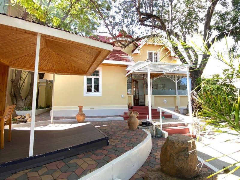 Commercial Property For Sale In Windhoek - Photo 1