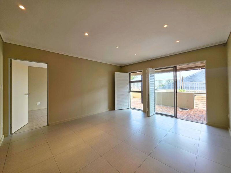Modern & Secure 2 Bedroom Ground Floor Apartment - Photo 4
