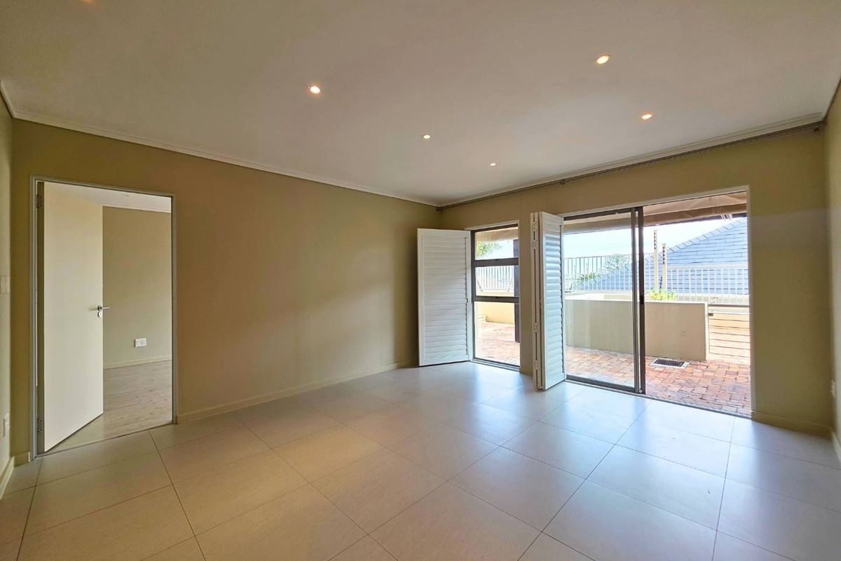 Modern & Secure 2 Bedroom Ground Floor Apartment - Photo 4