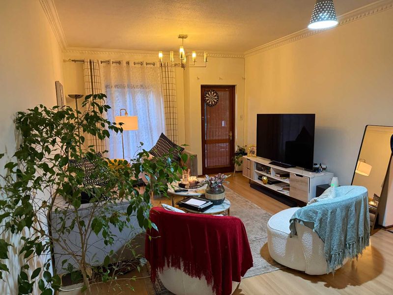 2 BEDROOM APARTMENT TO RENT IN OAKLANDS - Photo 2