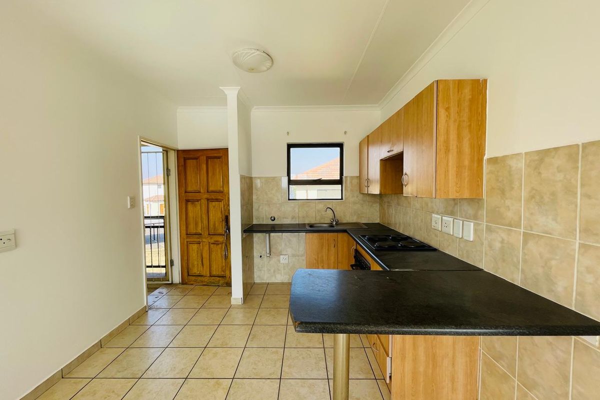 1-Bedroom Apartment for Sale in Parkland Estate! - Photo 3
