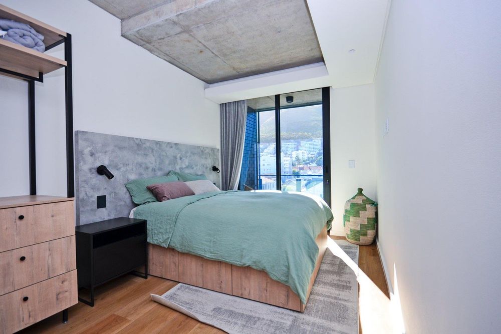 2nd bedroom which leads onto balcony